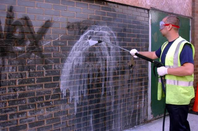 graffiti removal in surprise